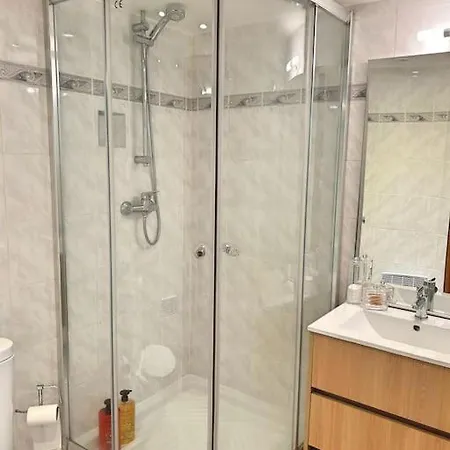 Apartment Entier - Calme Et Confortable - Centre